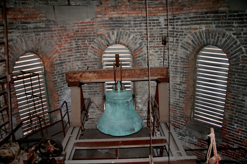 Viktorija Žemaitytė
Šv. Petro ir Povilo katedros varpas  2008
