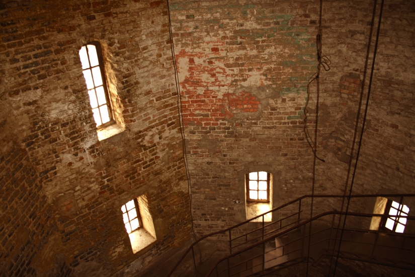 Viktorija Žemaitytė
Šv. Petro ir Povilo katedros siena  2008
